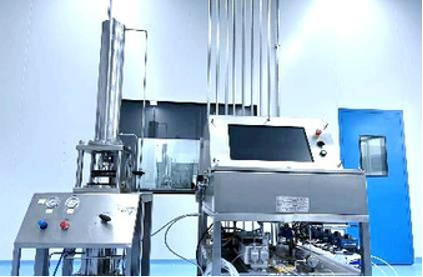 Industrial preparative liquid chromatopgraphs